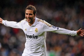 爱游戏APP-哈兰德新星赛事规则更新表现惊艳，C9未来可期！